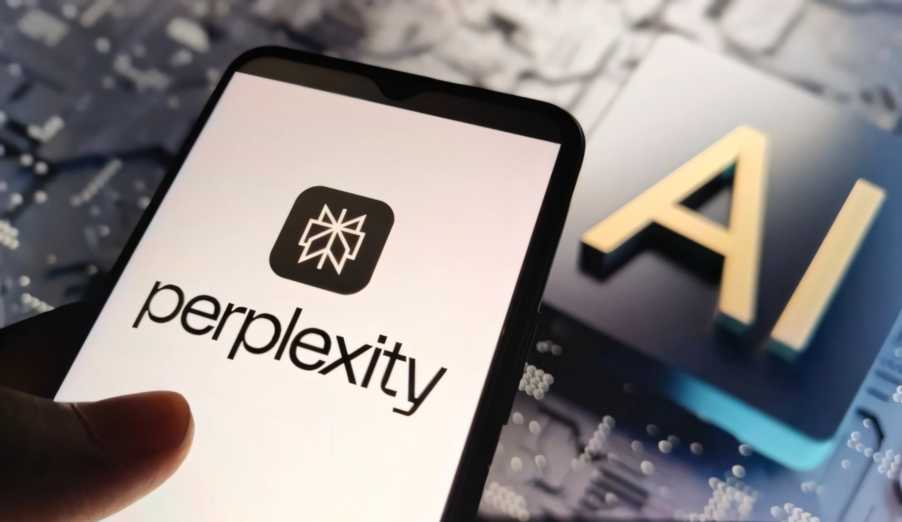Perplexity AI sfidează Google Chrome cu browserul Comet